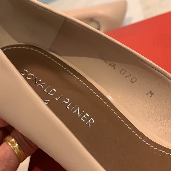 Donald J Pliner - Treva Nude Heels - Picture 7 of 7